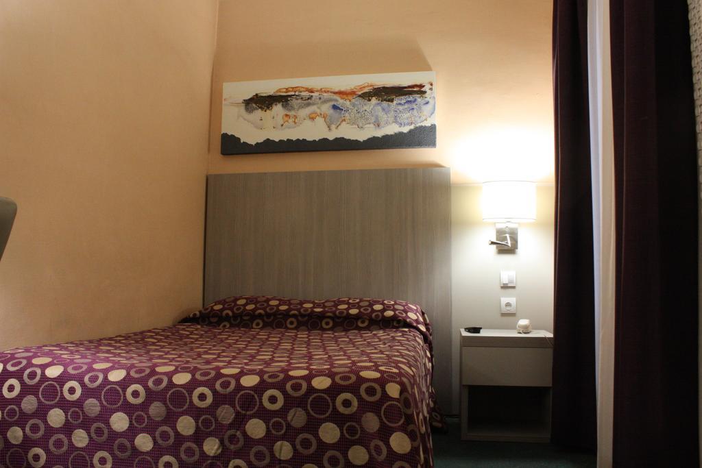 Hotel Excelsior Republique 2*