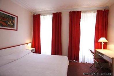 Excelsior Republique Hotel 2*